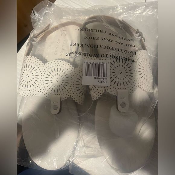 LC Lauren Conrad White Sandals - Picture 1 of 2
